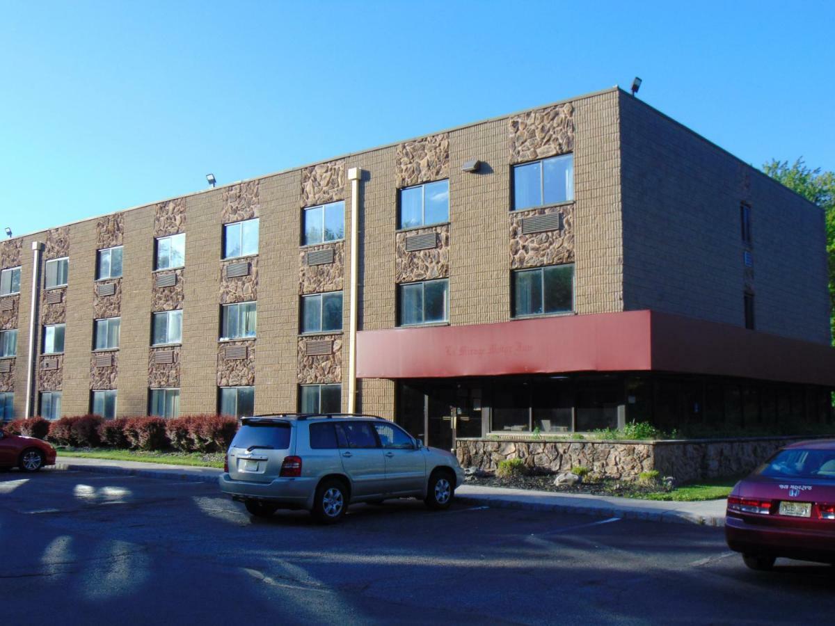 La Mirage Motel Monmouth Junction Exterior photo